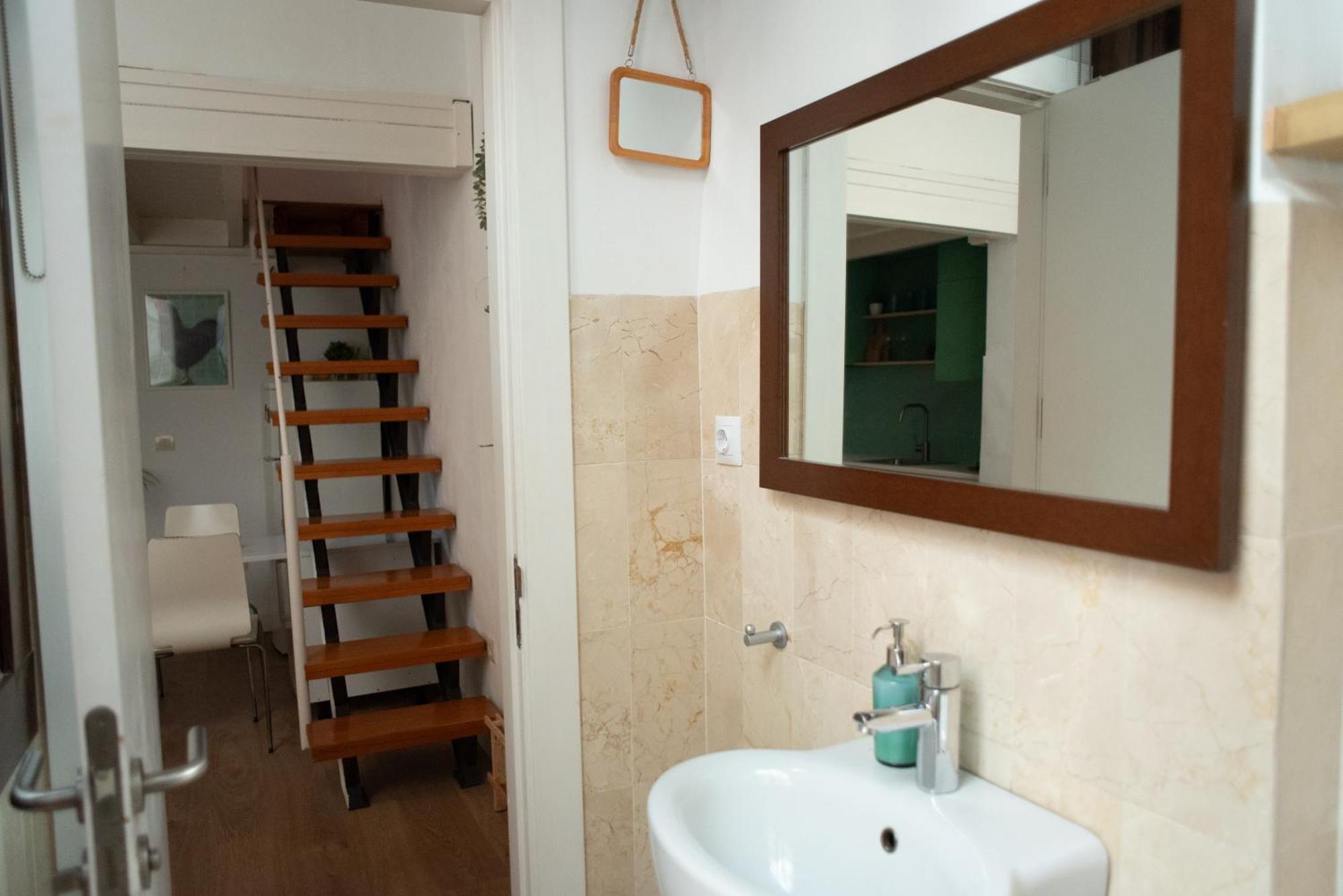 Cozy & Quiet Apartment In The Center มาลากา ภายนอก รูปภาพ