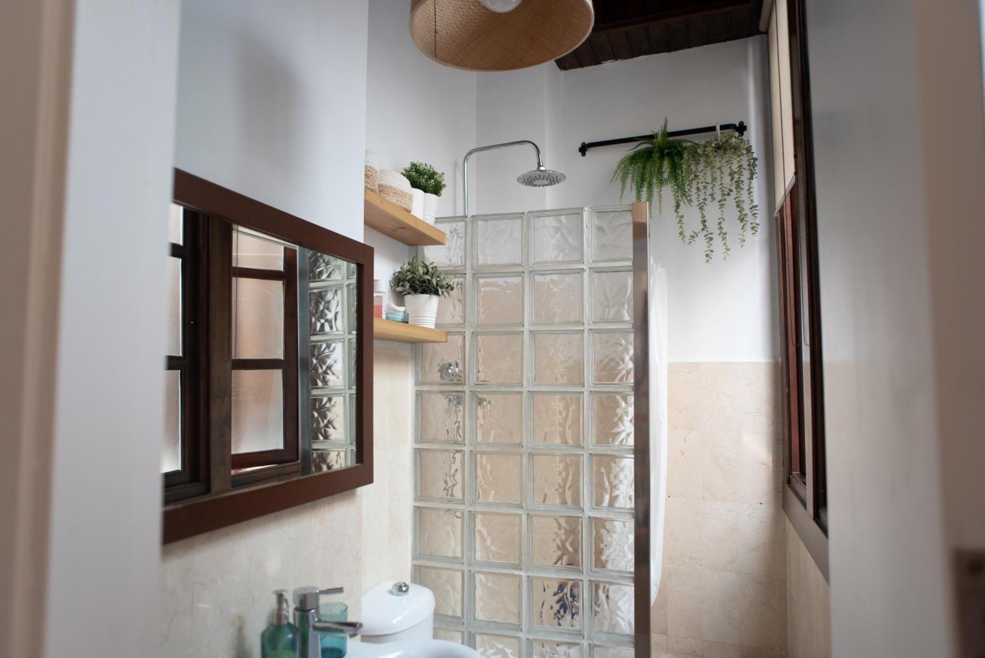 Cozy & Quiet Apartment In The Center มาลากา ภายนอก รูปภาพ
